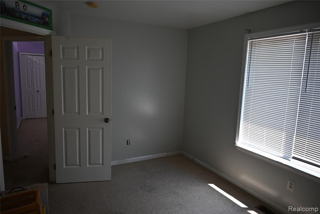 8826 Mikado Drive, Newport, MI 48166 — Photo 11
