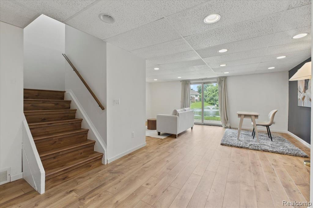 9099 Bavarian Way, Clarkston, MI 48348 — Photo 30