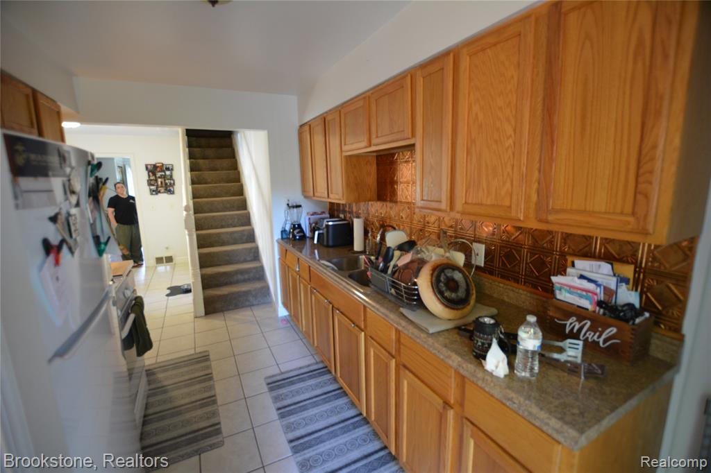 419 E Glass Road, Ortonville, MI 48462 — Photo 12