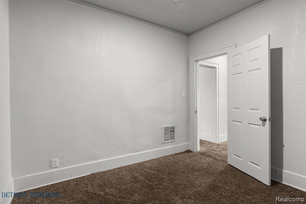 5285 Maplewood Street, Detroit, MI 48204 — Photo 11
