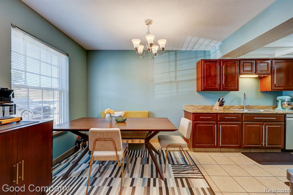 28660 LOWELL N, Southfield, MI 48076 — Photo 11