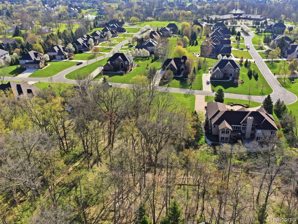 4710 Woodland Hills Drive, Rochester, MI 48306 — Photo 3