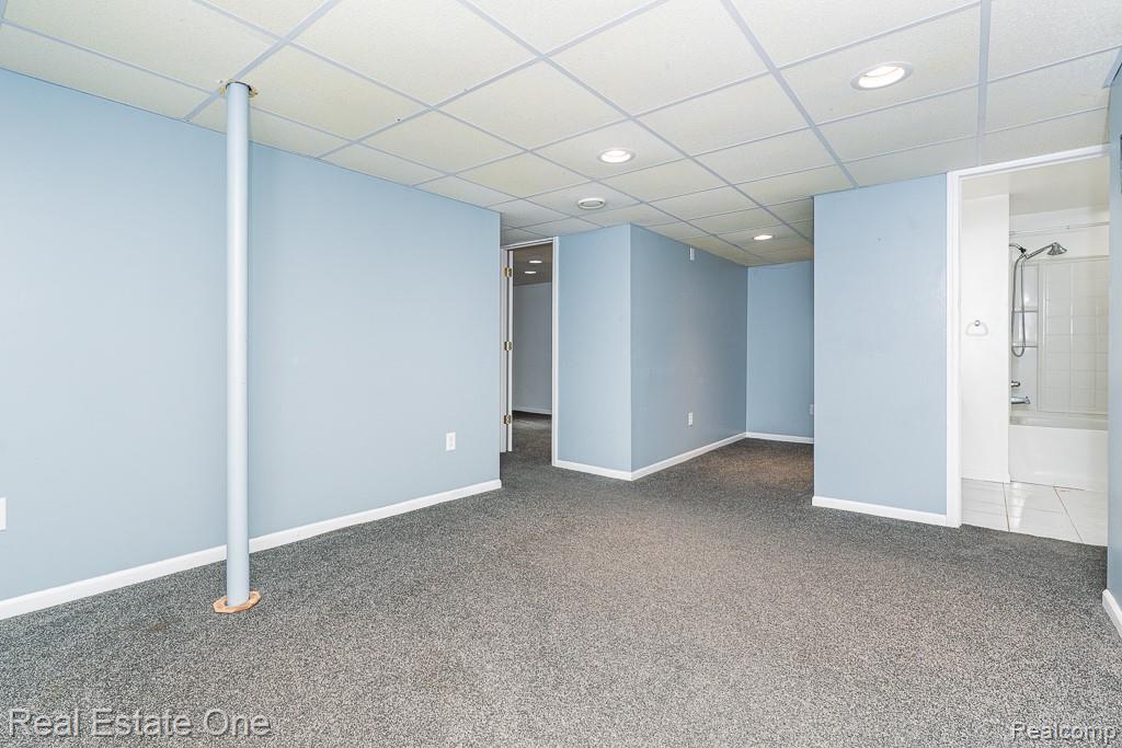 48749 Smokey Glen Court, New Baltimore, MI — Photo 18