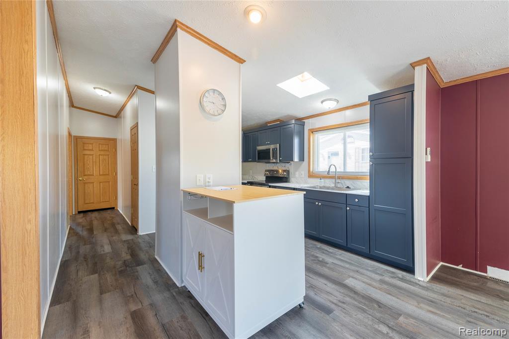 11160 Chestnut Run Court, South Lyon, MI 48178 — Photo 10
