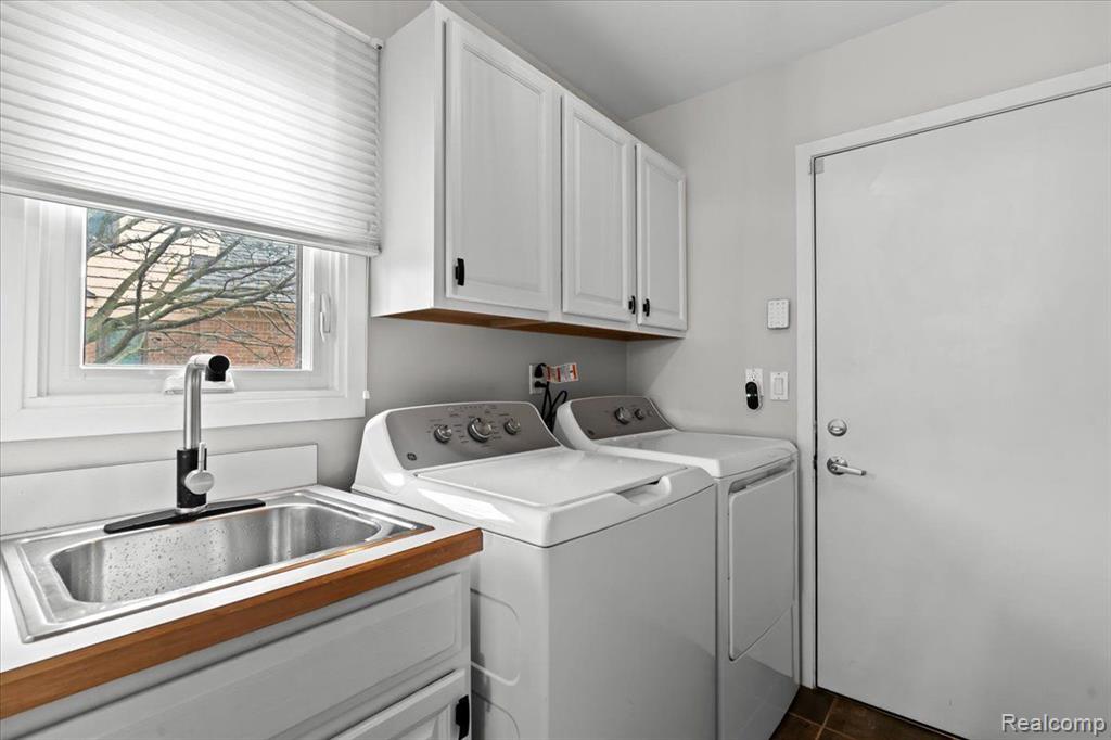 42586 WATERFORD Road, Northville, MI 48168 — Photo 18