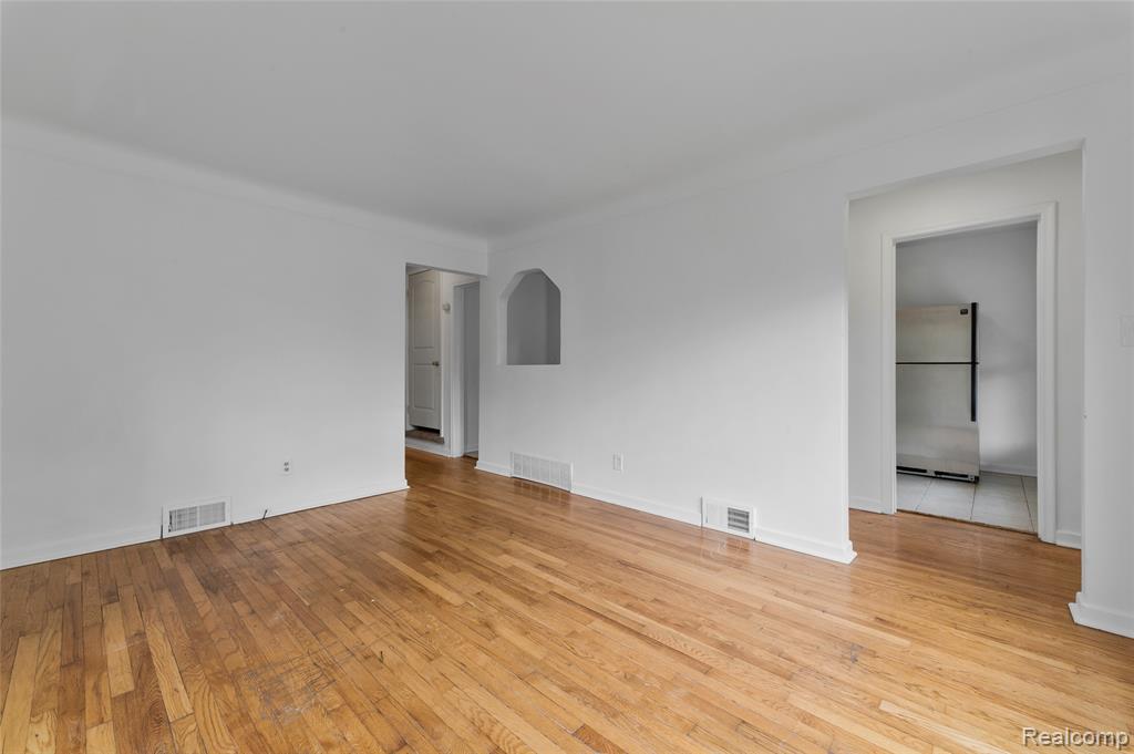 19674 Irvington Street, Highland Park, MI 48203 — Photo 6