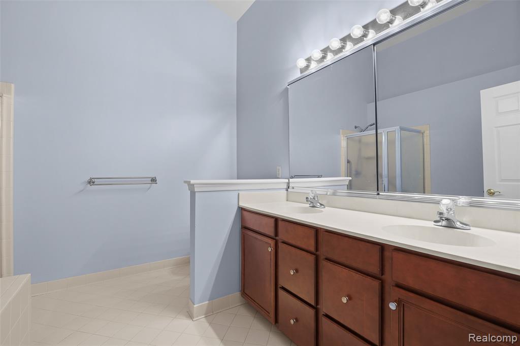 49994 Blackberry Trail, Novi, MI — Photo 29