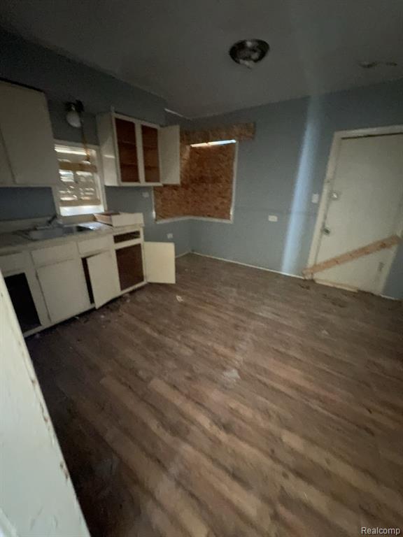 19751 Oakfield Street, Detroit, MI, 48235