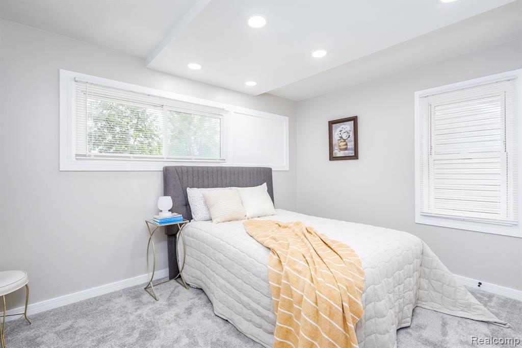 44 W Mahan Avenue, Hazel Park, MI 48030 — Photo 16