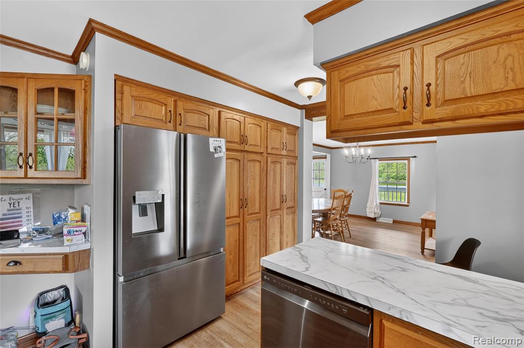 6235 Flushing Road, Flushing, MI 48433 — Photo 14