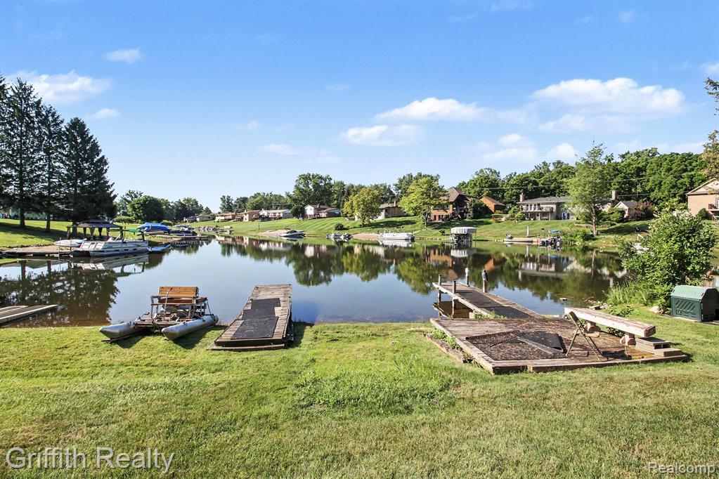 578 E Coon Lake Road, Howell, MI 48843 — Photo 4