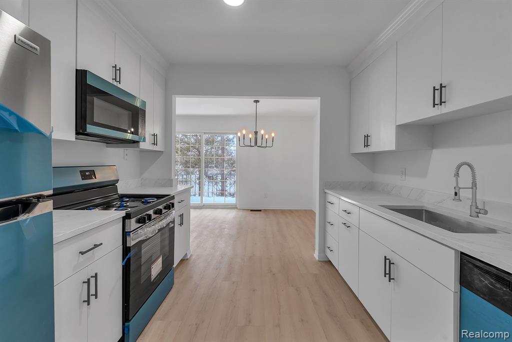 408 Fox Hills #A5 Drive S, Bloomfield Hills, MI 48304 — Photo 19