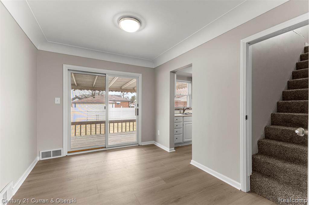 1046 6th Street, Wyandotte, MI 48192 — Photo 11