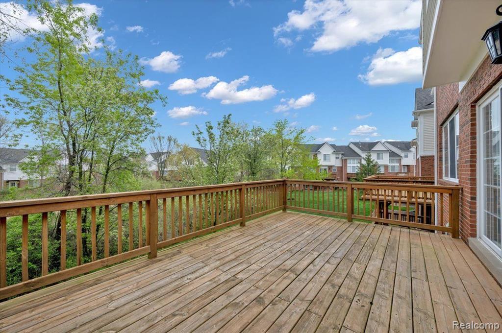 41868 YEATS Drive, Novi, MI 48377 — Photo 4