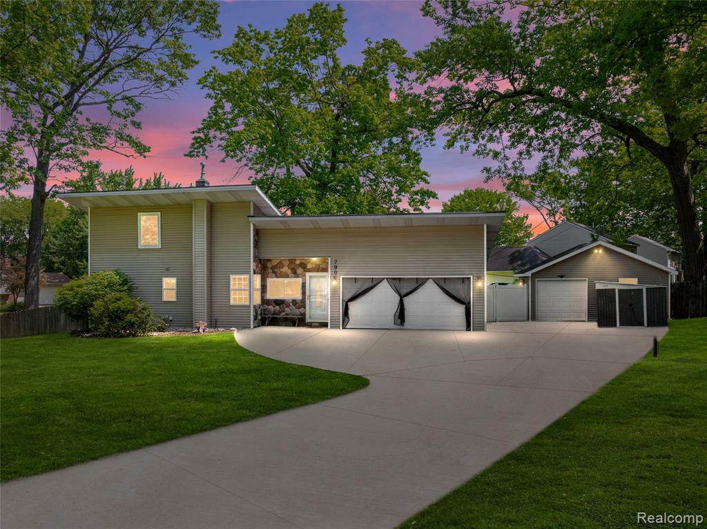 790 Hillcliff Drive, Waterford, MI 48328 — Photo 25