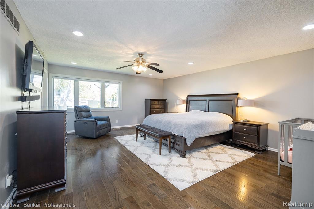4020 Totem Lane, Waterford, MI 48328 — Photo 22