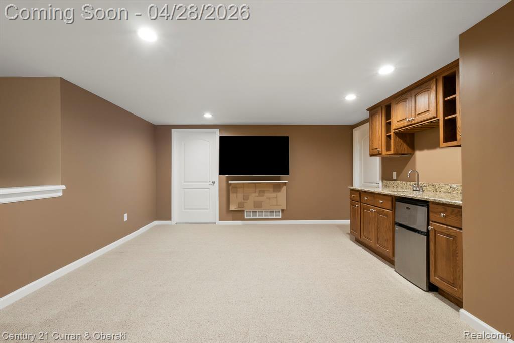 1091 Paddock Drive, South Lyon, MI 48178 — Photo 45