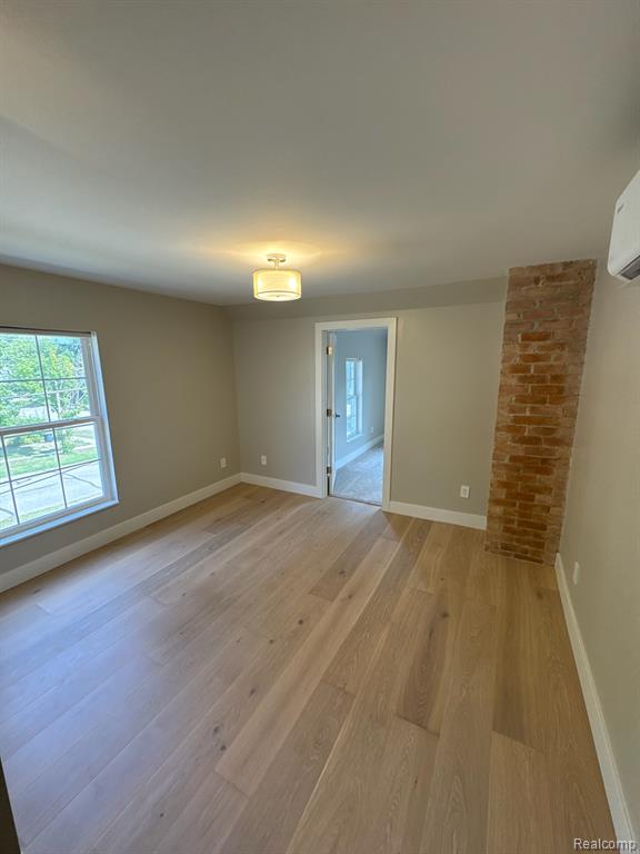 45 E Jackson Street, Orion, MI 48362 — Photo 19
