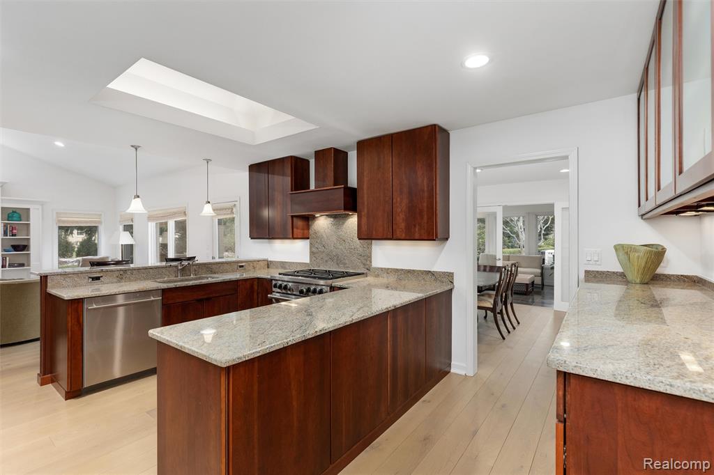 6183 Lantern Lane, Bloomfield Hills, MI 48301 — Photo 12