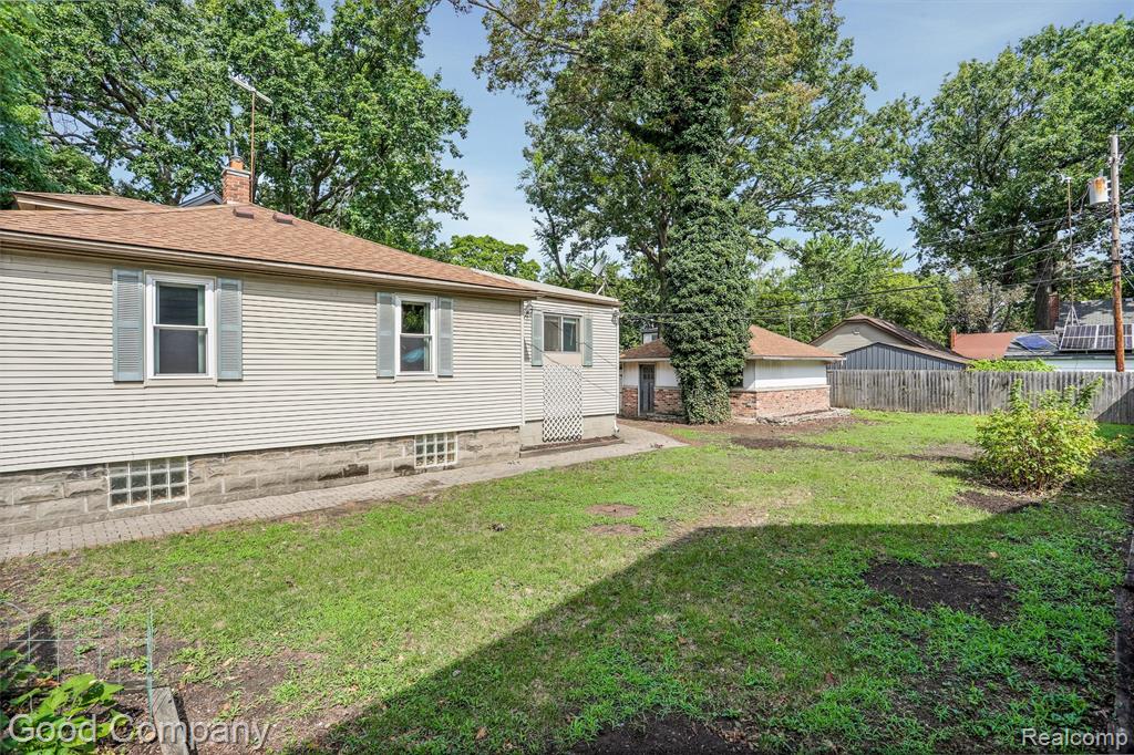 603 E Maxlow Avenue, Hazel Park, MI 48030 — Photo 22
