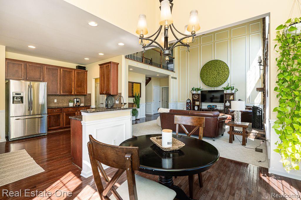 523 WYNSTONE Circle N, Oakland, MI — Photo 17