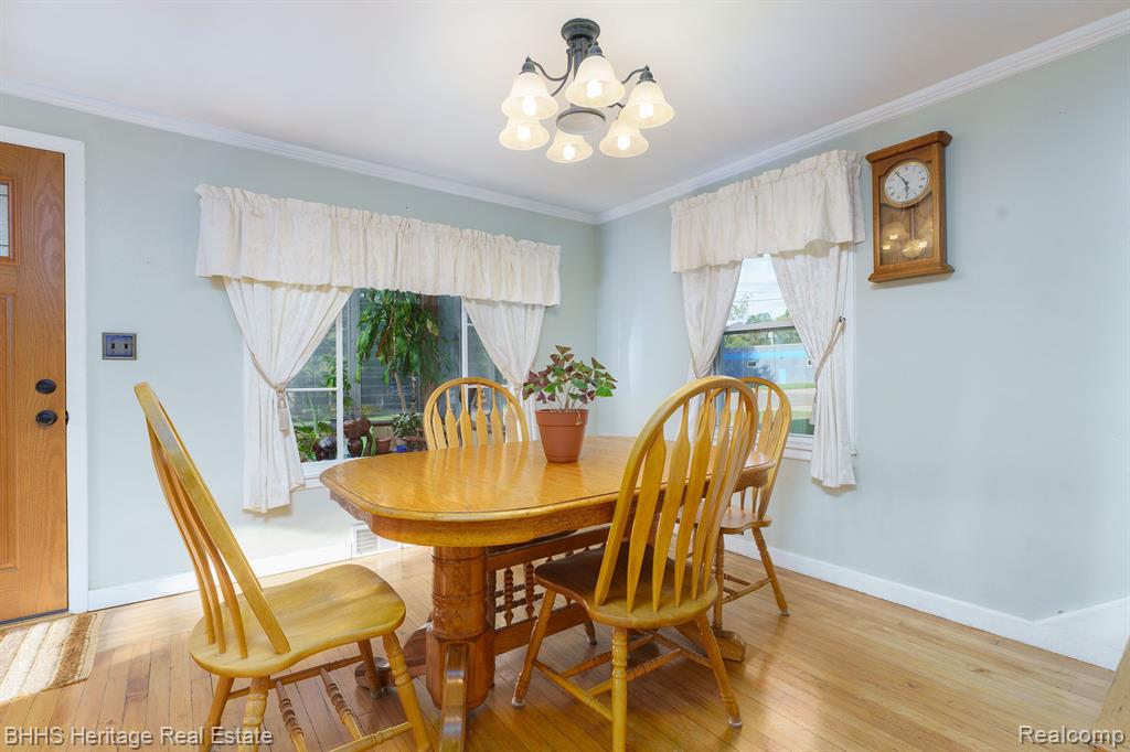 316 E WALNUT Street, Webberville, MI 48892 — Photo 9