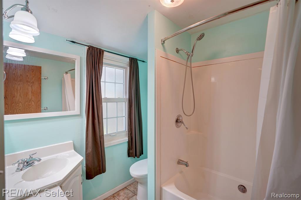 1604 MARY ANN Street, Mount Pleasant, MI 48858 — Photo 32