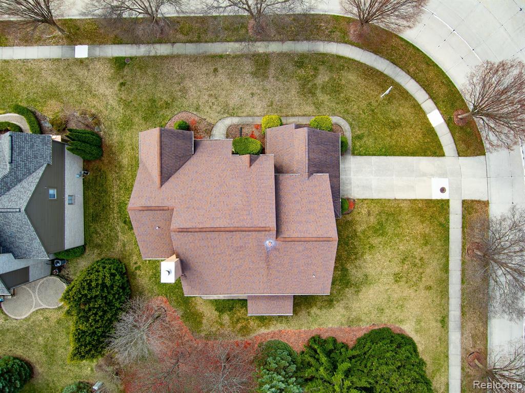 45857 ASHFORD Circle, Novi, MI — Photo 45