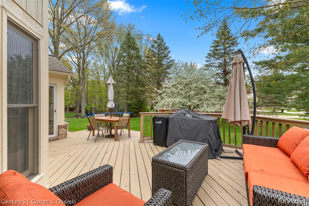 1424 Woodbridge Lane, Wixom, MI 48393 — Photo 70