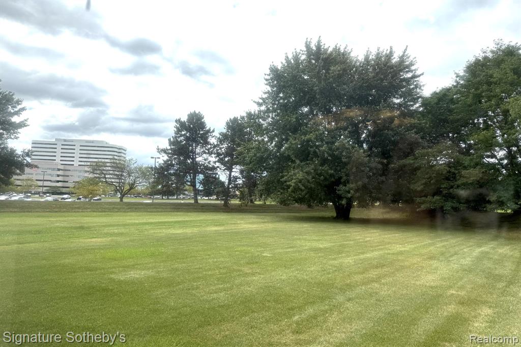 979 Emerson Drive, Troy, MI 48084 — Photo 27