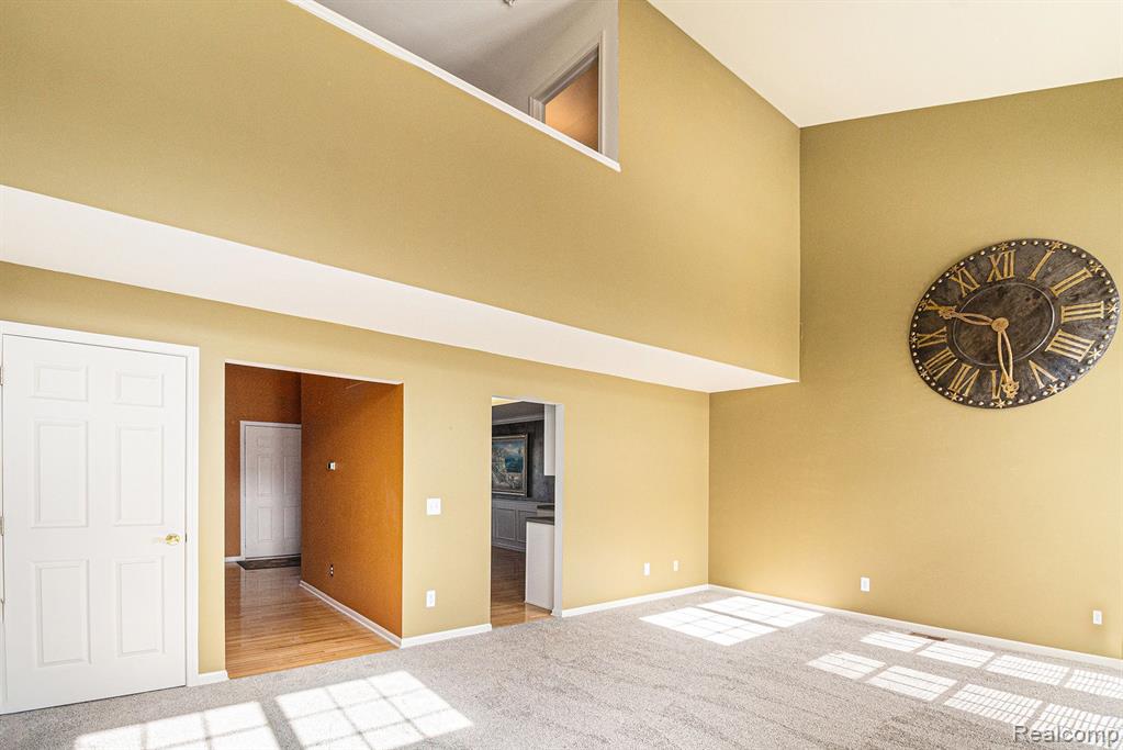6438 Club Court W, Grand Blanc, MI 48439 — Photo 10
