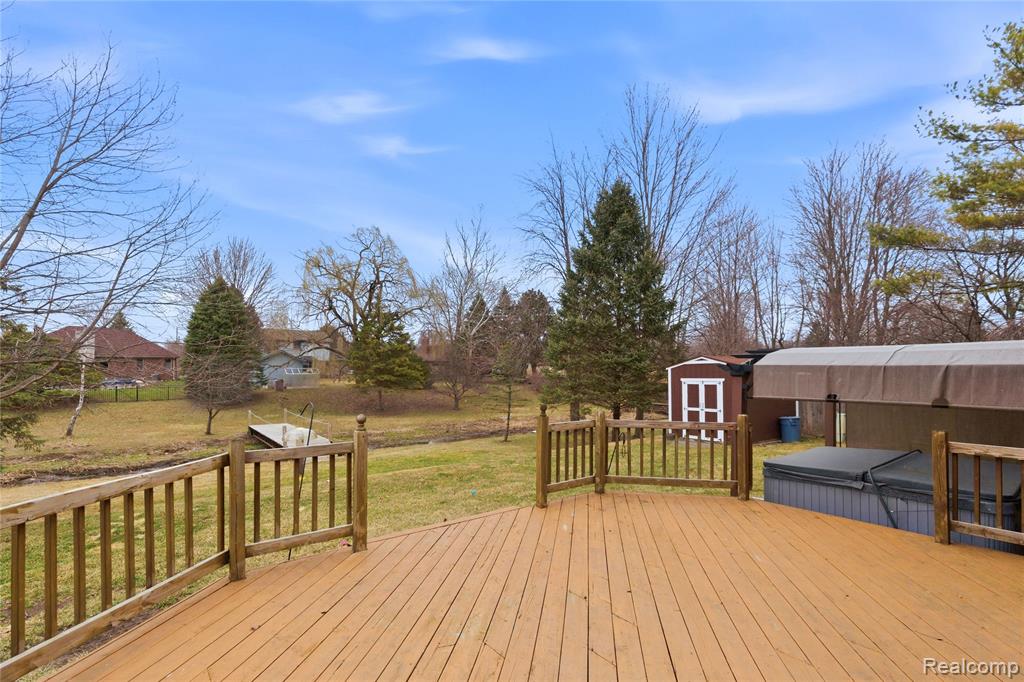 26525 Mapleridge Drive, New Baltimore, MI — Photo 36