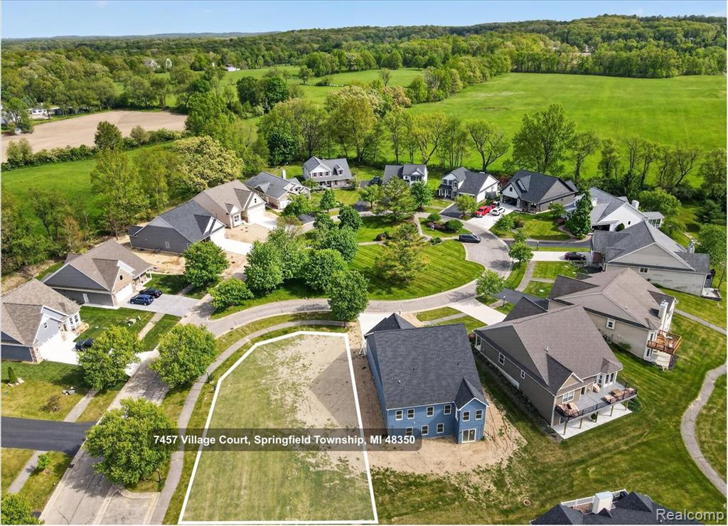 7457 Village Court, Davisburg, MI