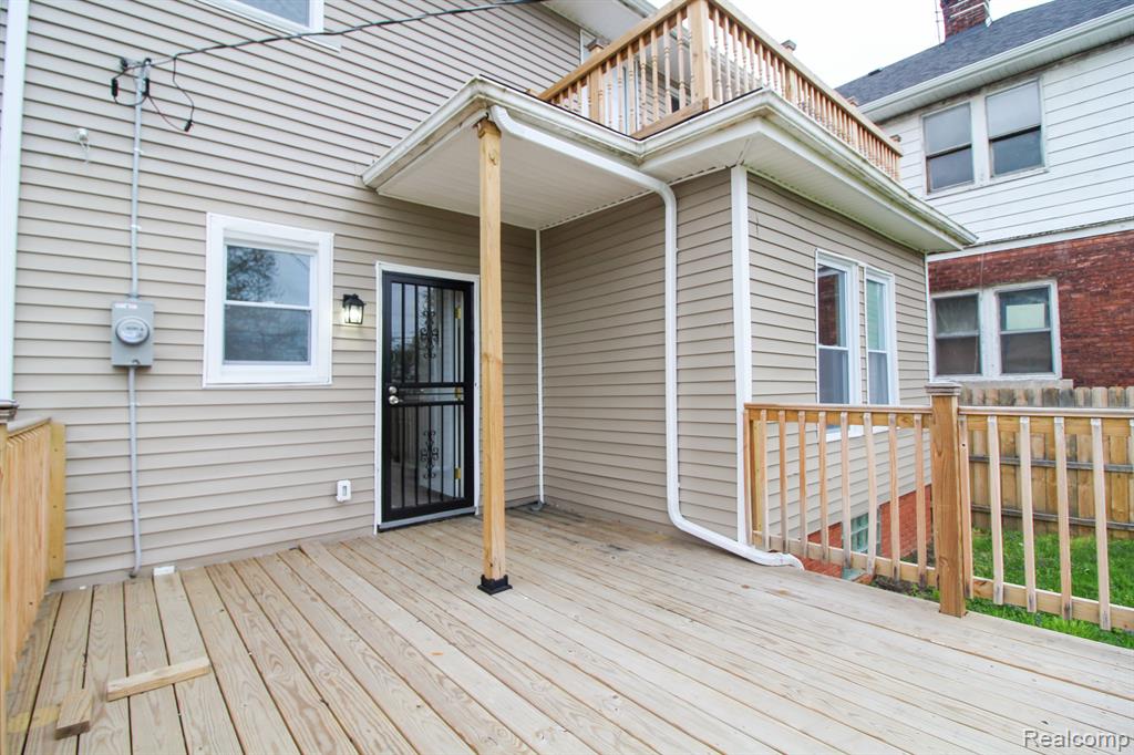 2170 MONTCLAIR Street, Detroit, MI 48214 — Photo 7