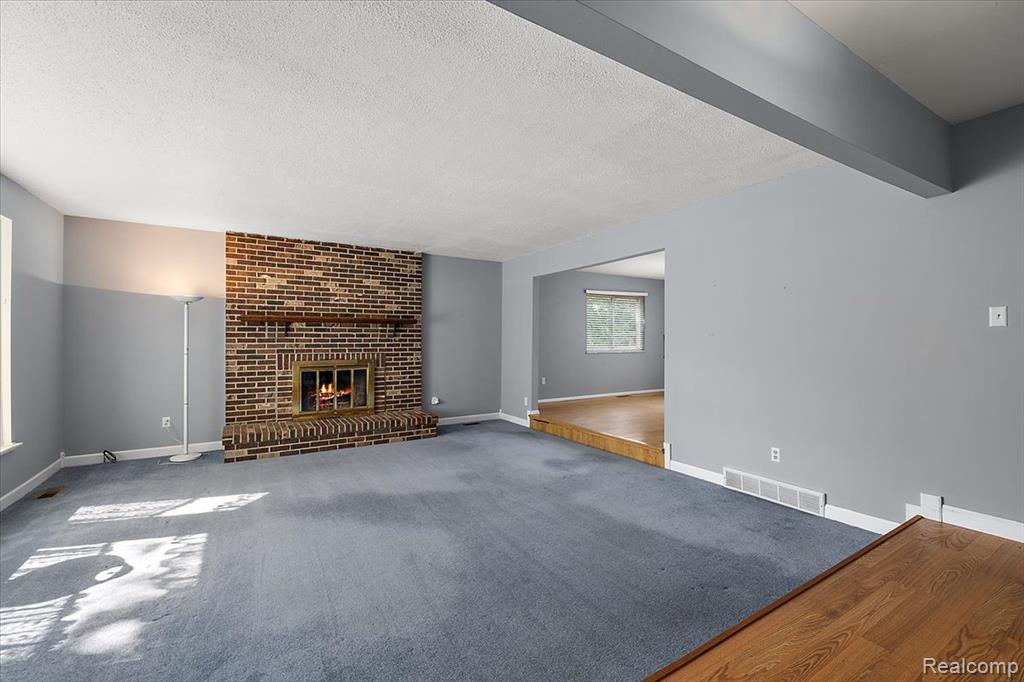 2947 SUN TERRACE Drive, Hartland, MI 48353 — Photo 12