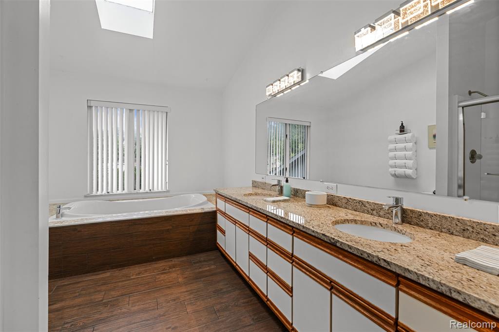 4616 Cass Elizabeth Road, Waterford, MI 48328 — Photo 32