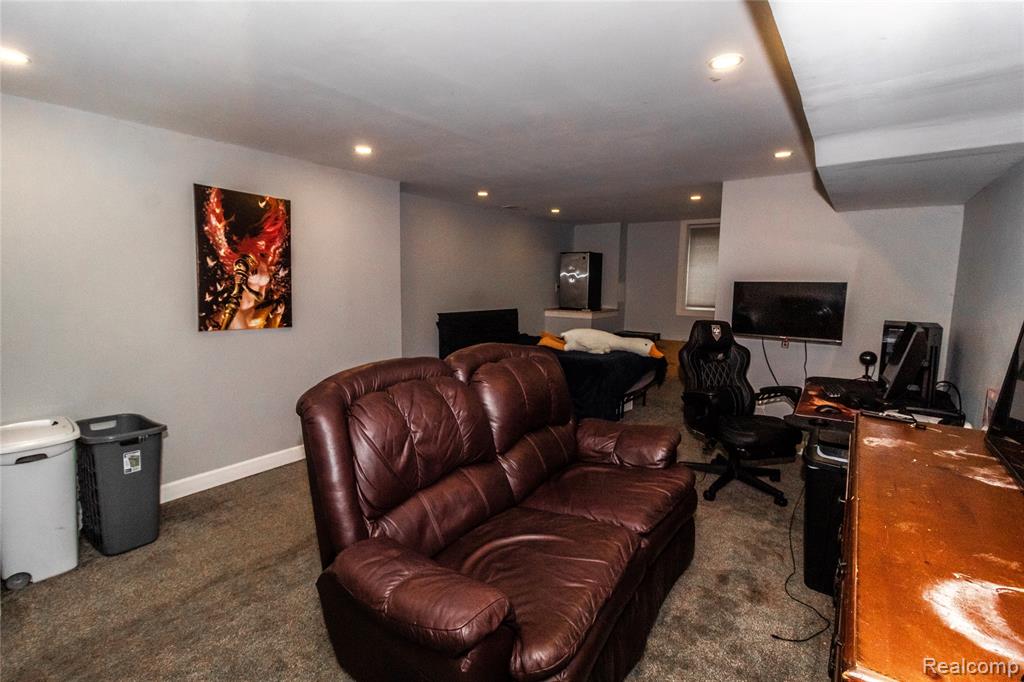 8314 Mill Pointe Court, Goodrich Vlg, MI — Photo 42