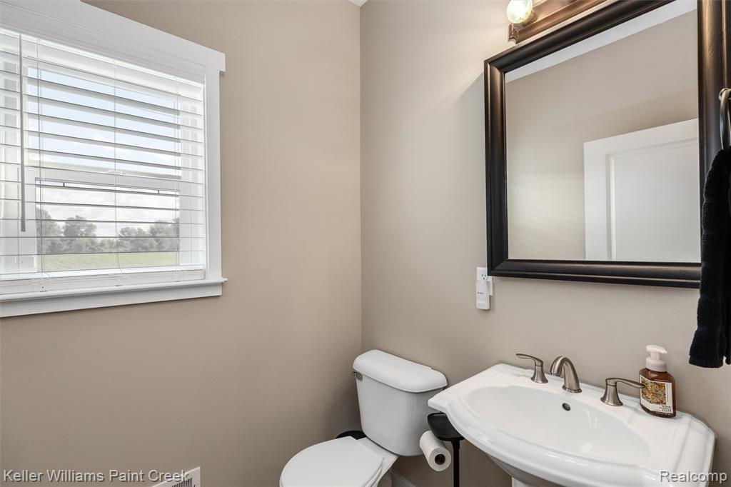 6097 Summerbrooke Circle, Fowlerville, MI 48836 — Photo 13