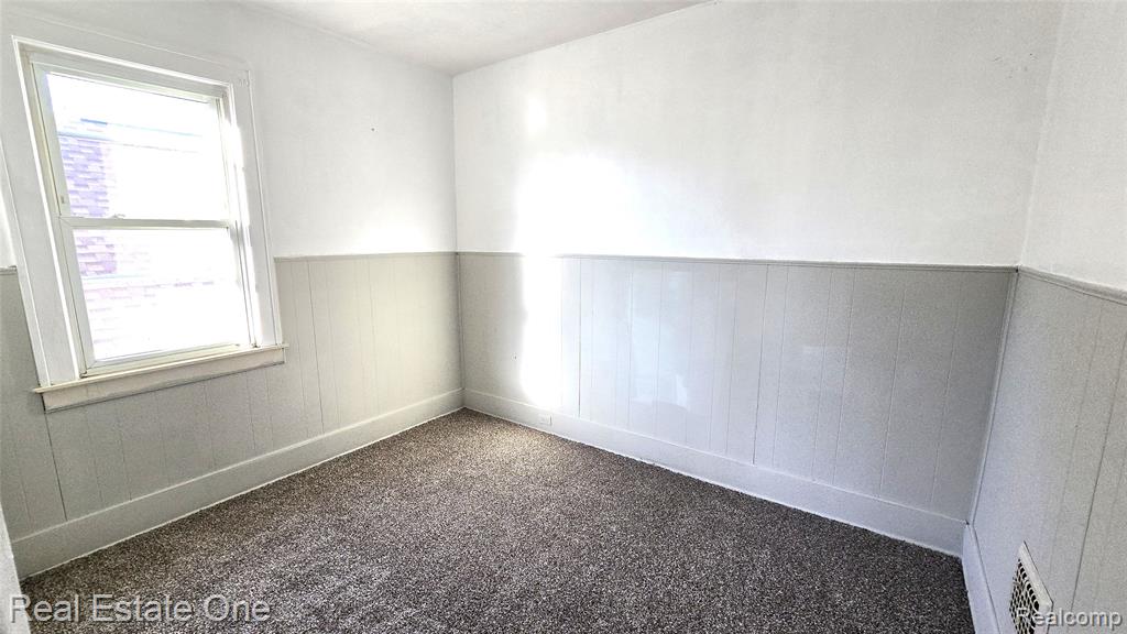 126 E Leroy Street E, River Rouge, MI 48218 — Photo 21