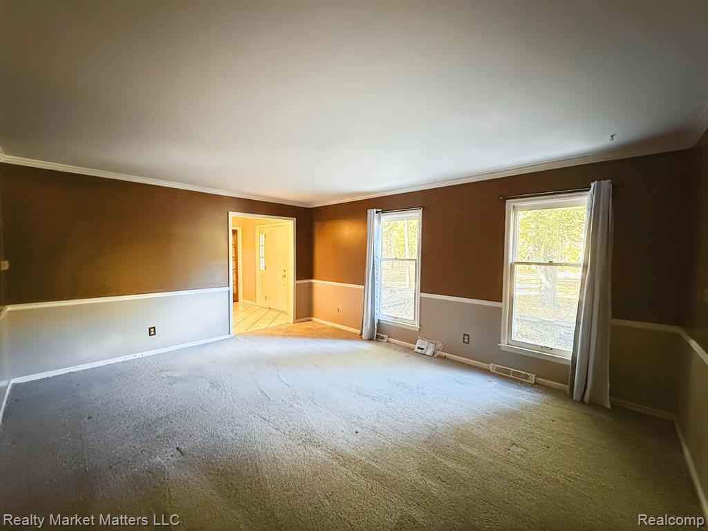 7505 Falling Leaf Court, Flushing, MI 48433 — Photo 14
