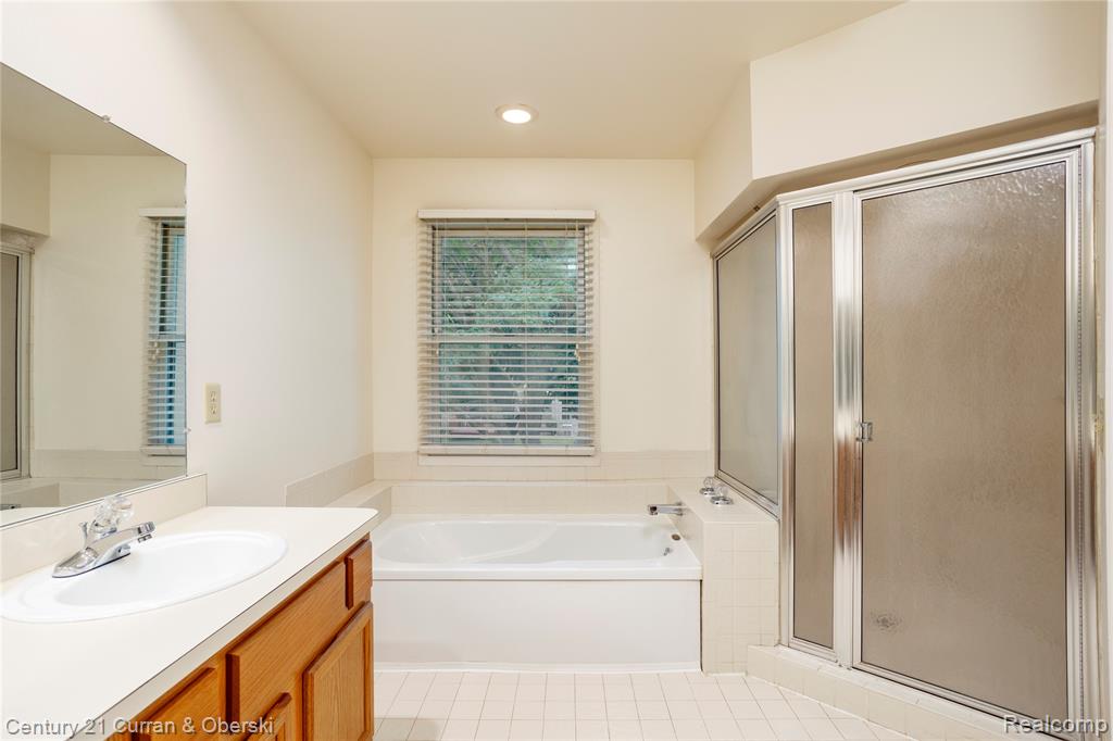9429 Westwind Drive, Livonia, MI 48150 — Photo 26