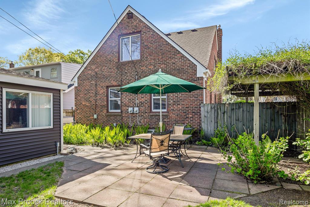 432 W CAMBOURNE Street, Ferndale, MI 48220 — Photo 34