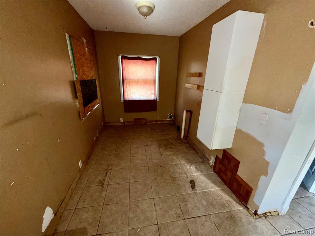 3233 W Home Avenue, Flint, MI 48504 — Photo 11