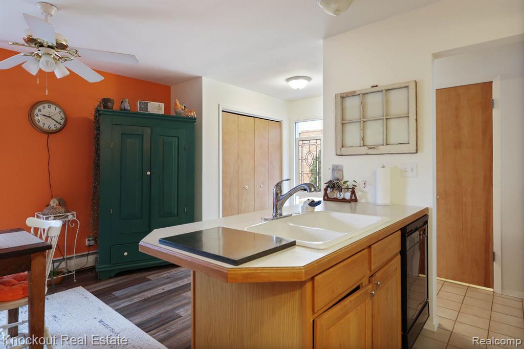 700 E GENESEE Street, D-17, Frankenmuth, MI 48734 — Photo 11