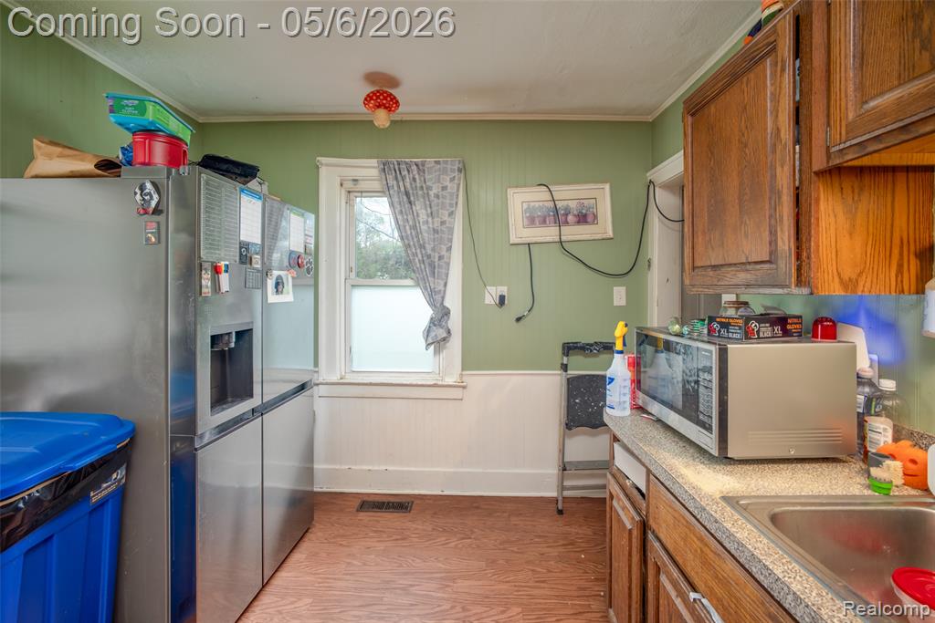 7276 Engleman, Center Line, MI 48015 — Photo 4