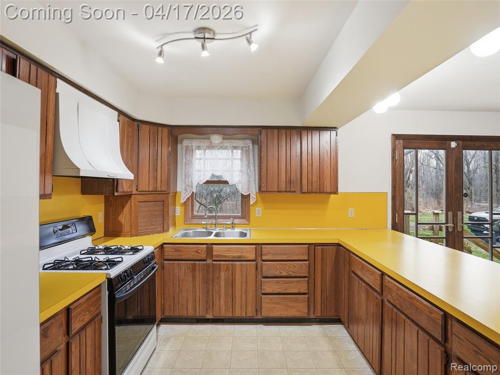 11430 Big Lake Road, Davisburg, MI 48350 — Photo 22