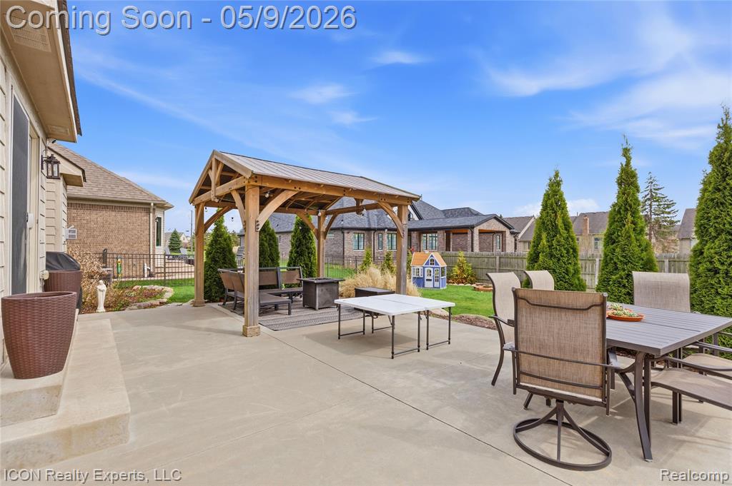 20620 Misty Brook Court, Macomb, MI 48044 — Photo 34