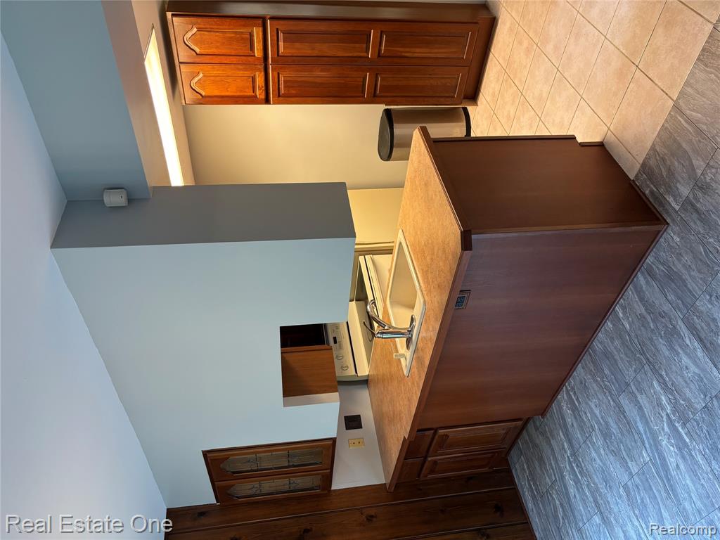 109 W Kennett Road, Pontiac, MI 48340 — Photo 7