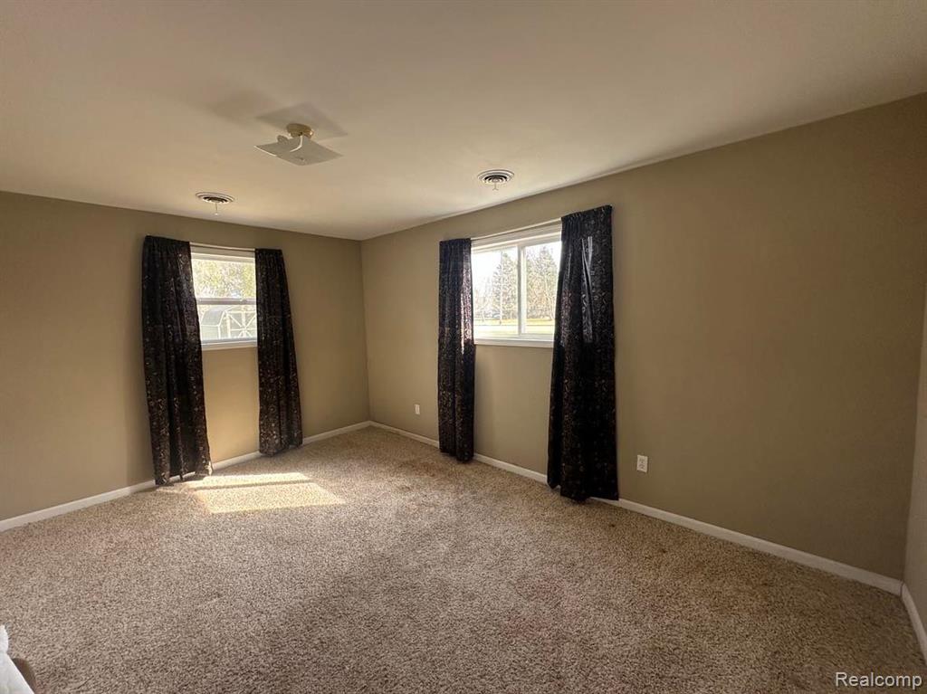 805 E HOPSON Street, Bad Axe, MI 48413 — Photo 6