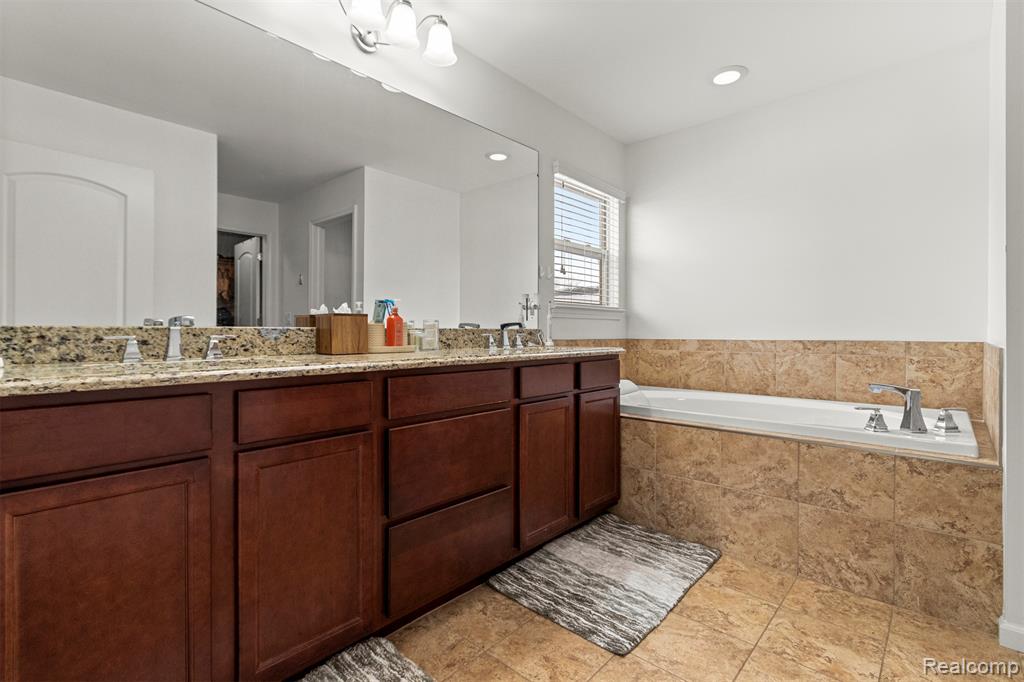 830 Lake Woods Drive, Canton, MI 48188 — Photo 30